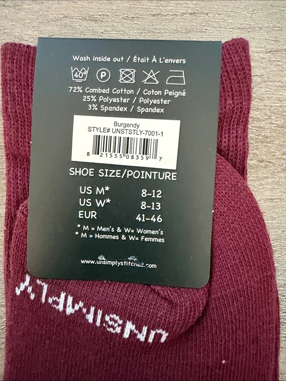 Men’s Burgundy and Black Houndstooth Dress Socks